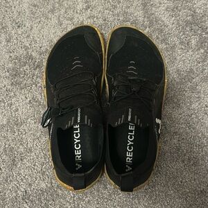 Vivobarefoot primus trail firm ground. Size 42